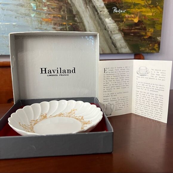 Vintage Haviland France Limoges white and gold saucer Like New - Picture 1 of 8